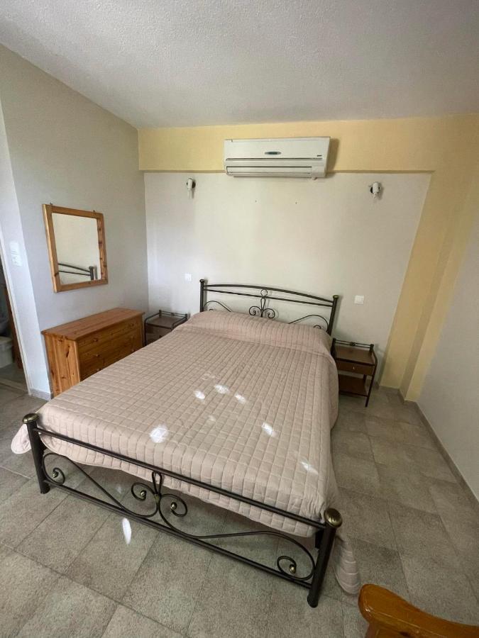 Vasilikos Apartments Paralia Agias Foteinis Eksteriør billede